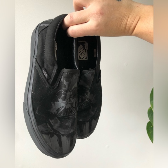 Limited edition Star Wars vans - Picture 3 of 15